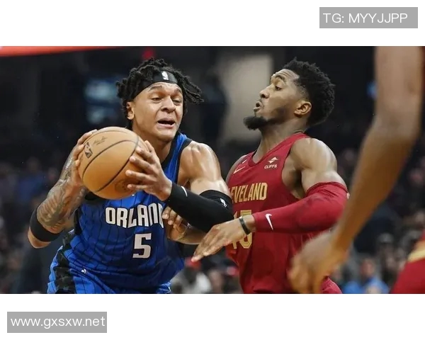 贝恩和班凯罗小瓦格纳共同上场很重要 在灰熊和莫兰特小贾伦一起打球时间太少