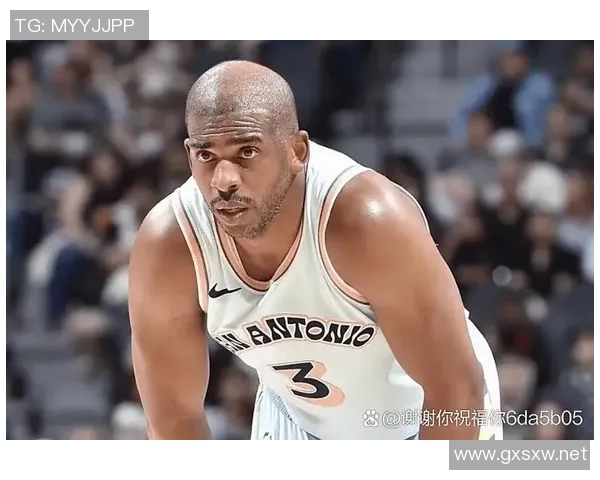 哈登正在训练祖巴茨和科林斯配合，保罗谈快船生涯，泰伦卢战术呢