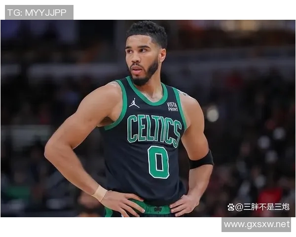 美媒发问：若评选现役球员总统山 詹杜库外谁是第四人？