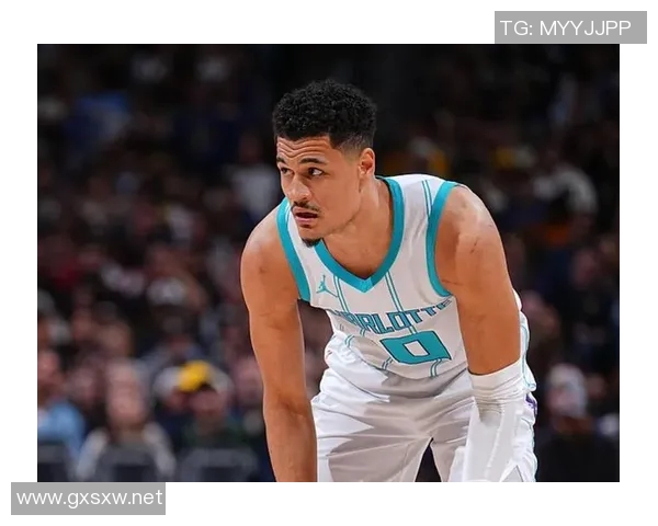 左踝骨挫伤!黄蜂主帅:三球今天缺战掘金 现在是每日观察状态 左踝骨挫伤!黄蜂主帅:三球今天缺战掘金 现在是每日观察状态